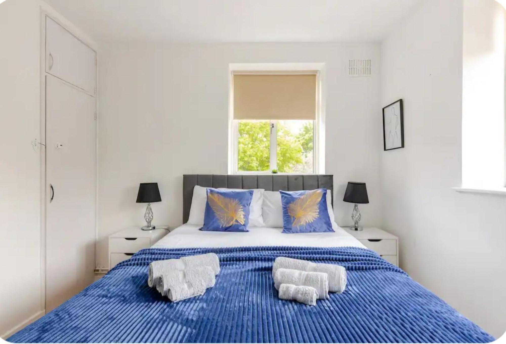 Spacious Two Bedroom Apartment In Battersea, Free Parking London Exterior photo